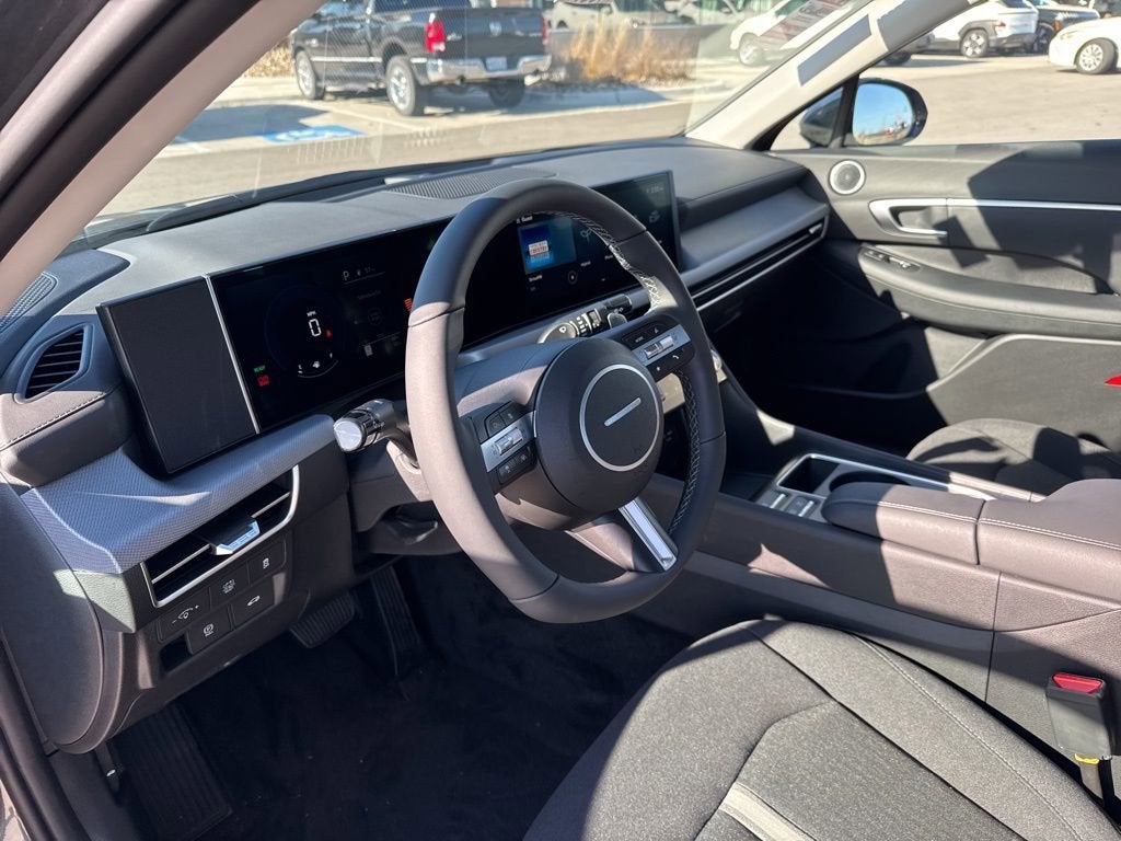 2026 Hyundai SONATA HYBRID SEL