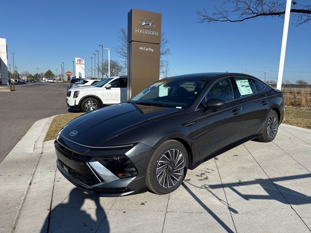 2026 Hyundai SONATA HYBRID SEL