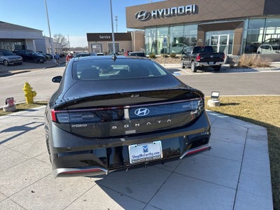 2026 Hyundai SONATA HYBRID SEL