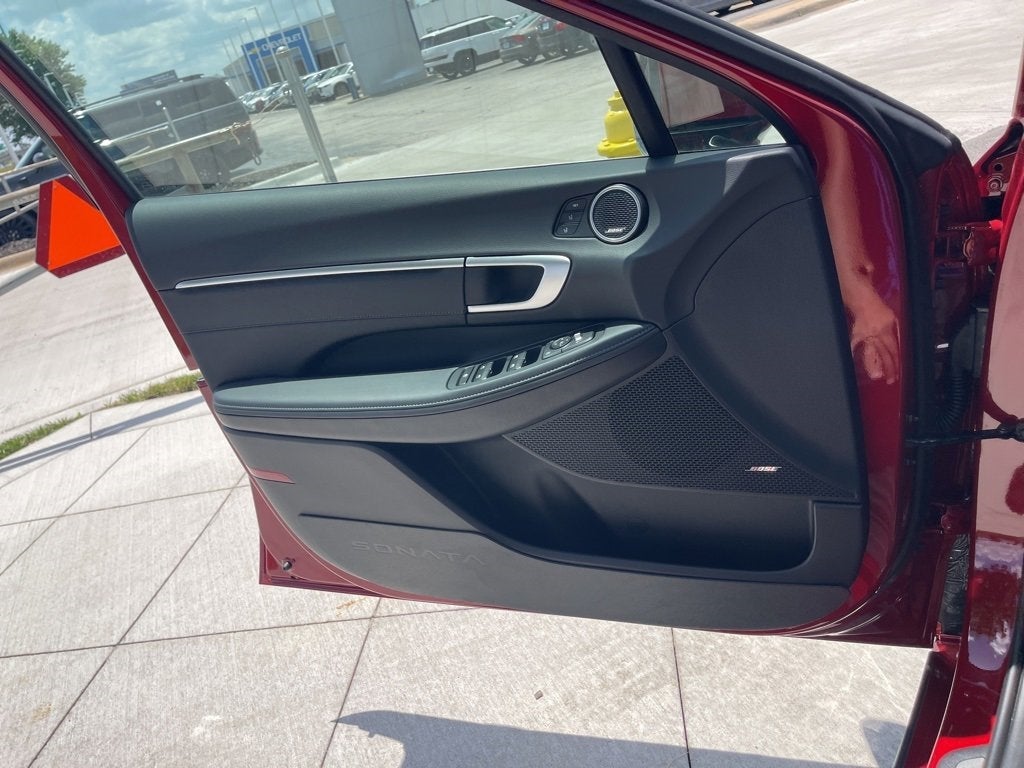 2025 Hyundai SONATA HYBRID Limited