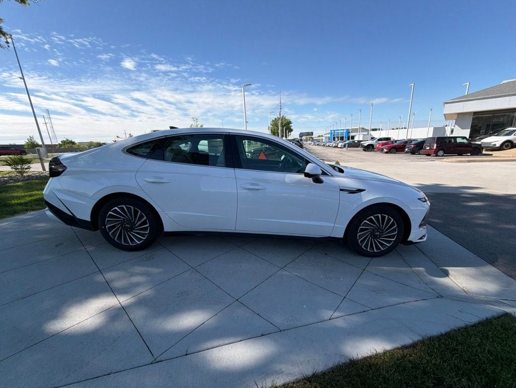 2026 Hyundai SONATA HYBRID Limited