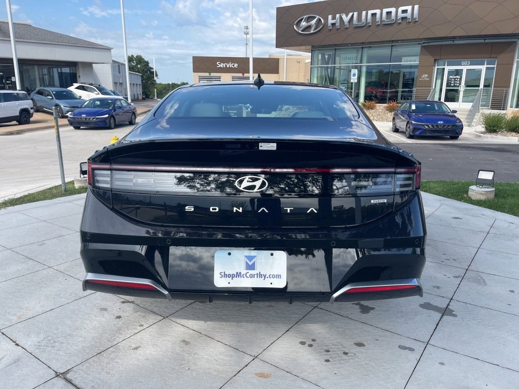 2025 Hyundai Sonata Hybrid Limited