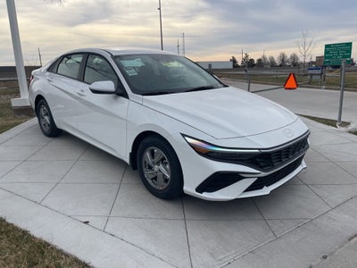 2026 Hyundai ELANTRA SE
