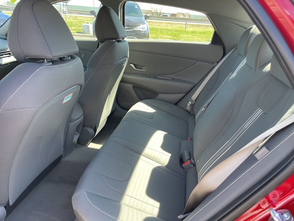 2025 Hyundai ELANTRA SEL Sport