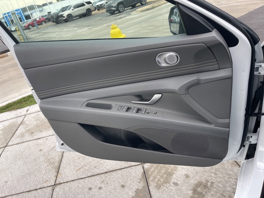 2025 Hyundai ELANTRA HYBRID SEL Sport