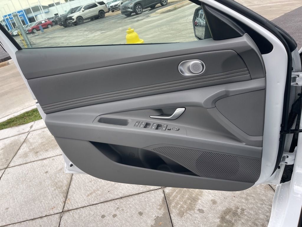 2025 Hyundai ELANTRA HYBRID SEL Sport