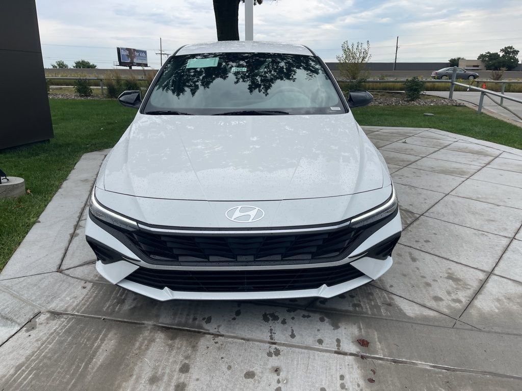 2025 Hyundai ELANTRA HYBRID SEL Sport