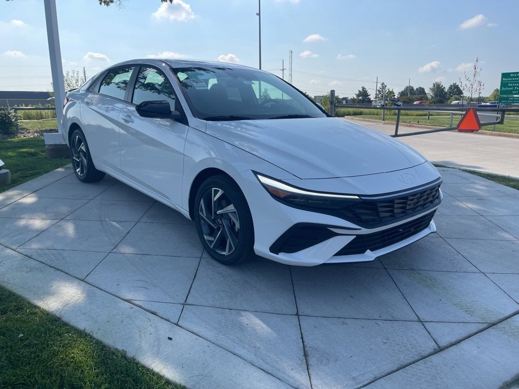 2025 Hyundai ELANTRA HYBRID SEL Sport