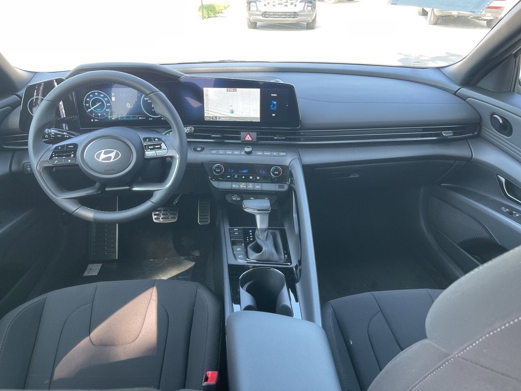 2025 Hyundai ELANTRA HYBRID SEL Sport