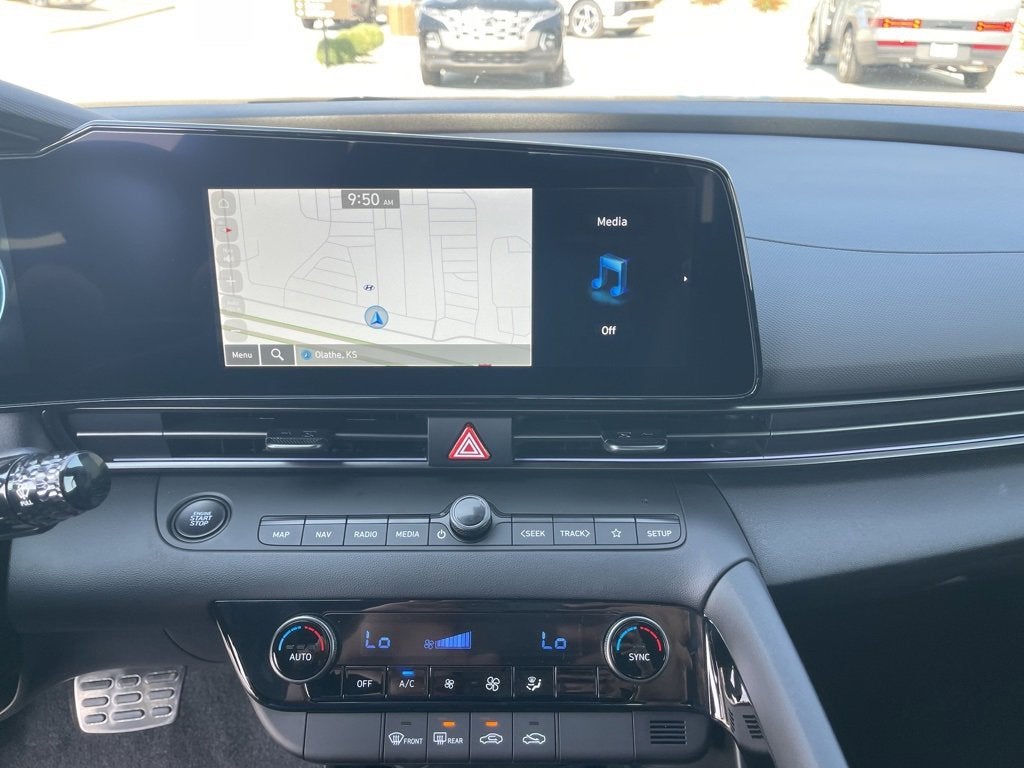 2025 Hyundai ELANTRA HYBRID SEL Sport