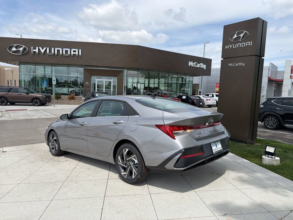 2026 Hyundai ELANTRA Limited