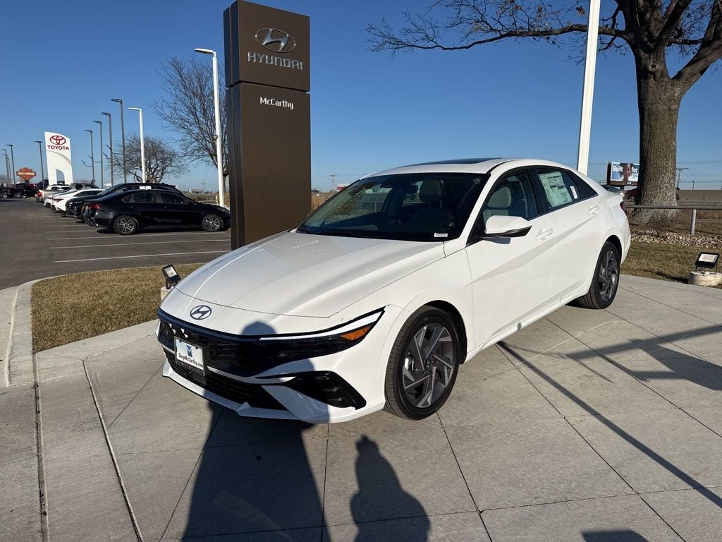 2025 Hyundai ELANTRA Limited