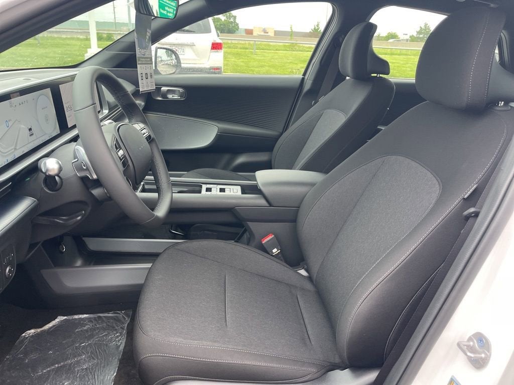 2025 Hyundai IONIQ 6 SE