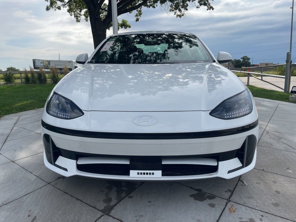 2025 Hyundai IONIQ 6 SE