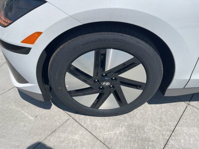 2025 Hyundai IONIQ 6 SE