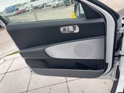 2025 Hyundai IONIQ 6 SE