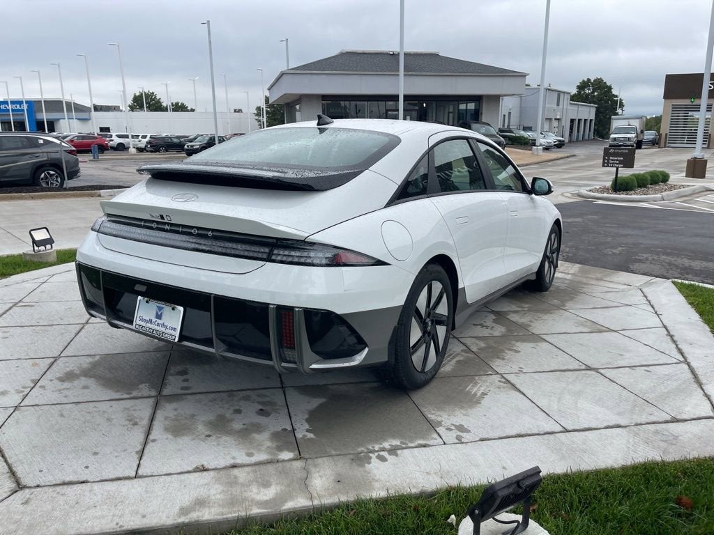 2025 Hyundai IONIQ 6 SE