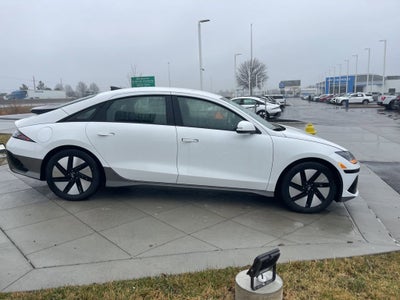 2025 Hyundai IONIQ 6 SE