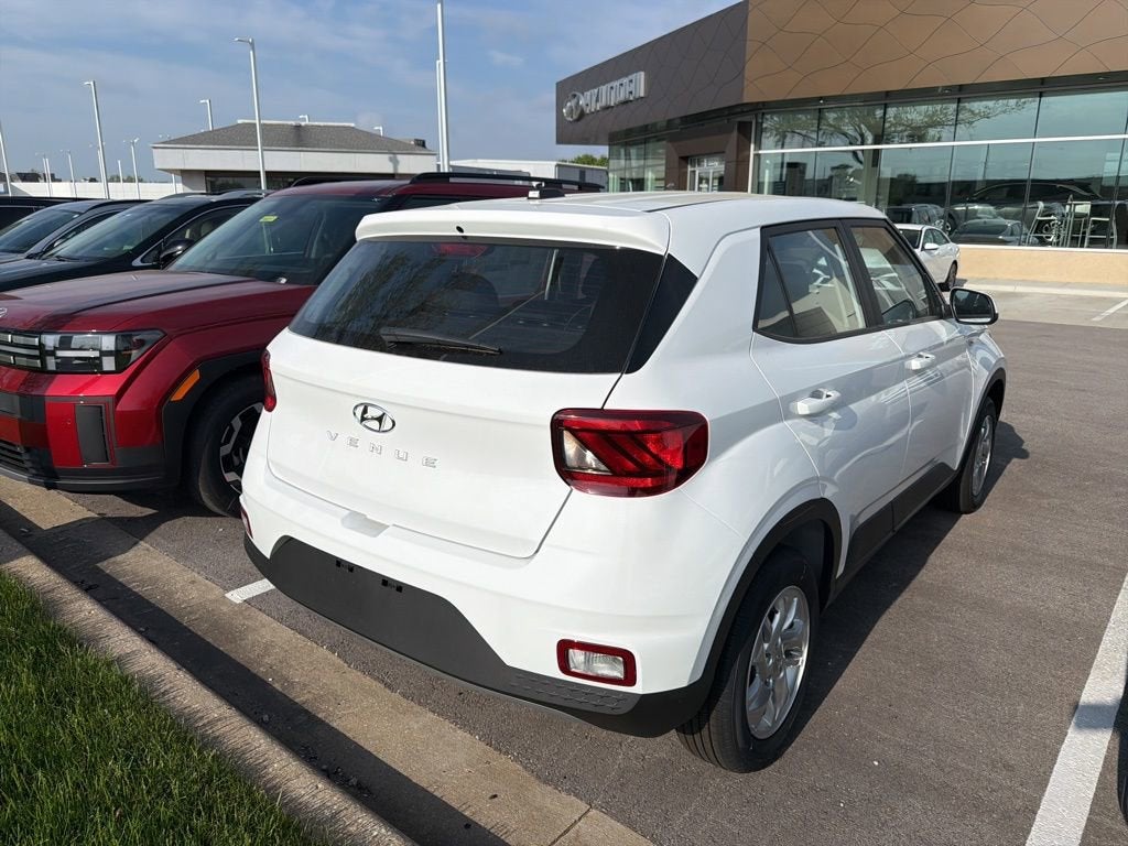 2026 Hyundai VENUE SE