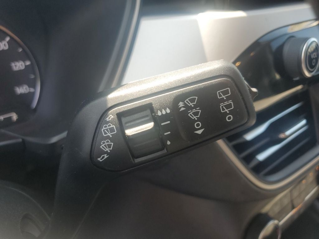 2022 Ford Escape Hybrid SE