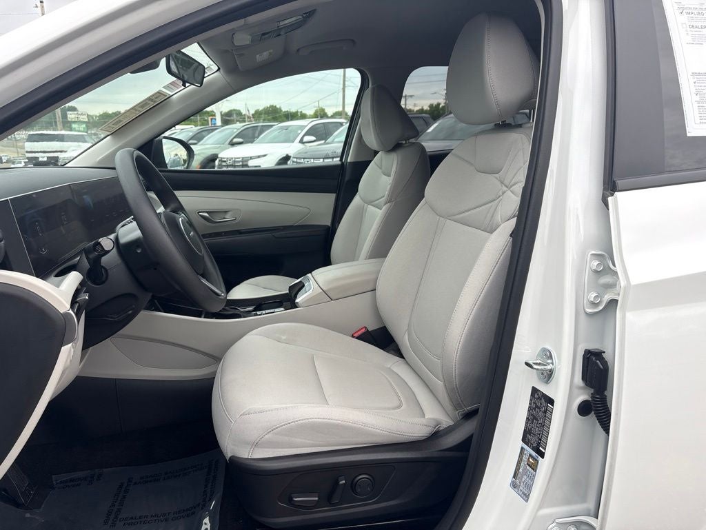 2025 Hyundai TUCSON SEL