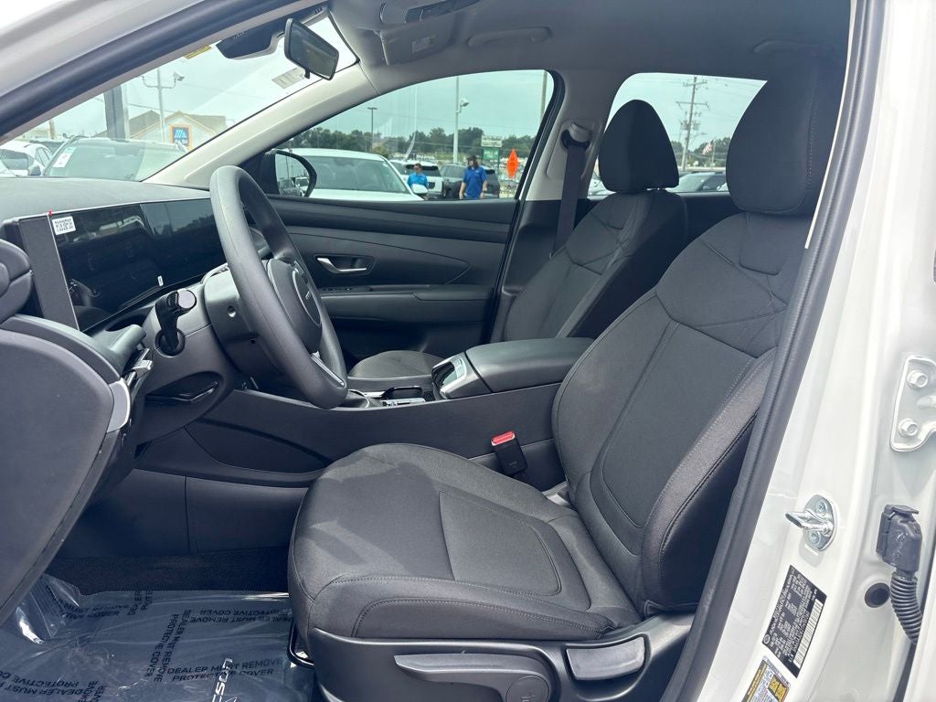 2026 Hyundai TUCSON SE FWD