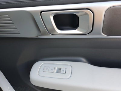 2027 Hyundai SANTA FE SE FWD