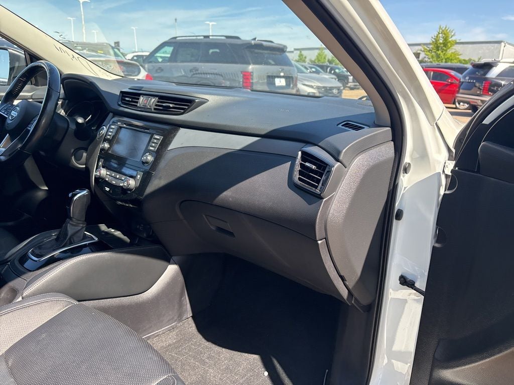 2020 Nissan Rogue Sport SL