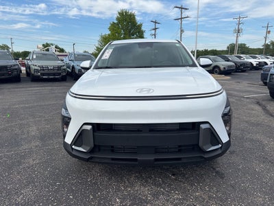 2026 Hyundai KONA SE