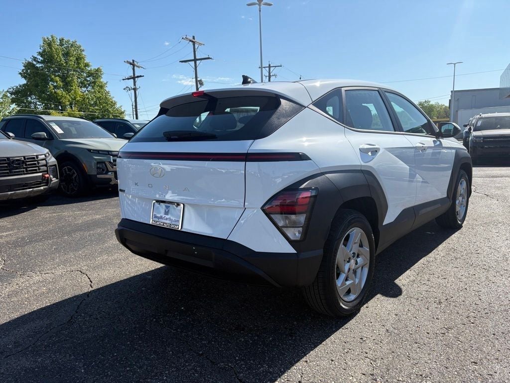 2026 Hyundai KONA SE