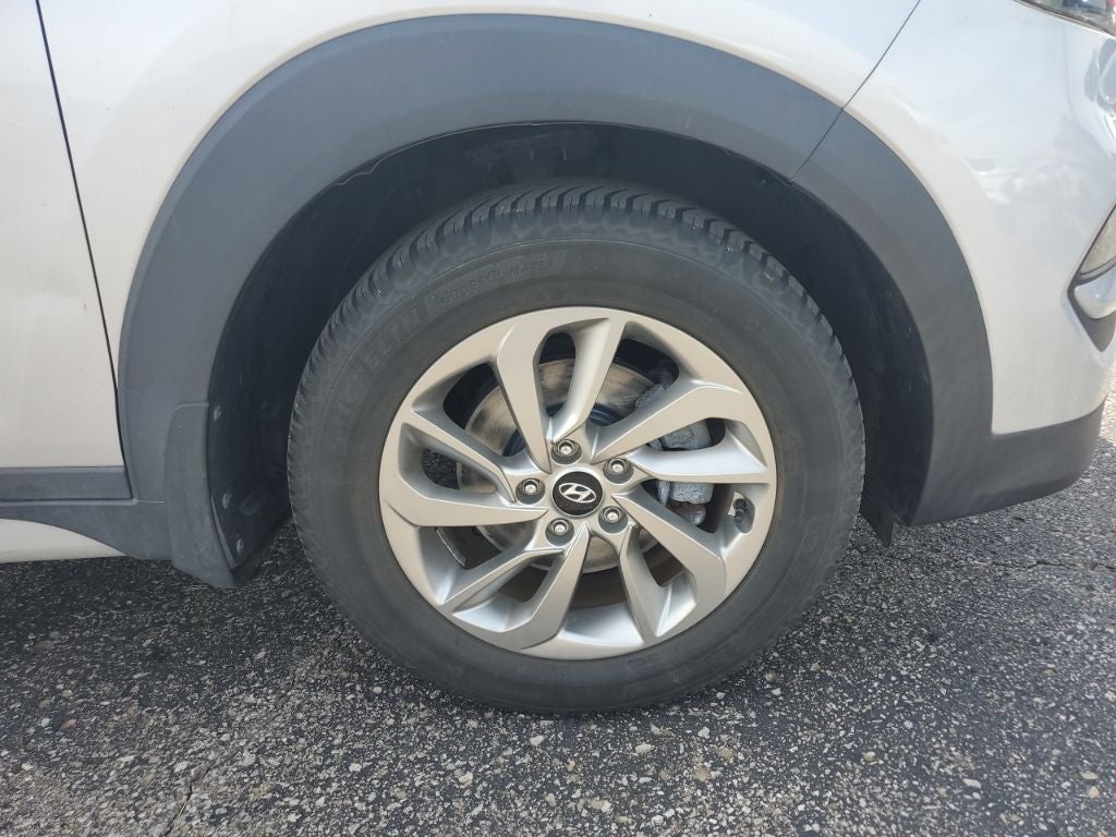 2017 Hyundai TUCSON SE Plus