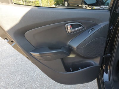 2015 Hyundai TUCSON SE