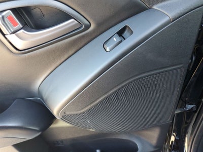 2015 Hyundai TUCSON SE