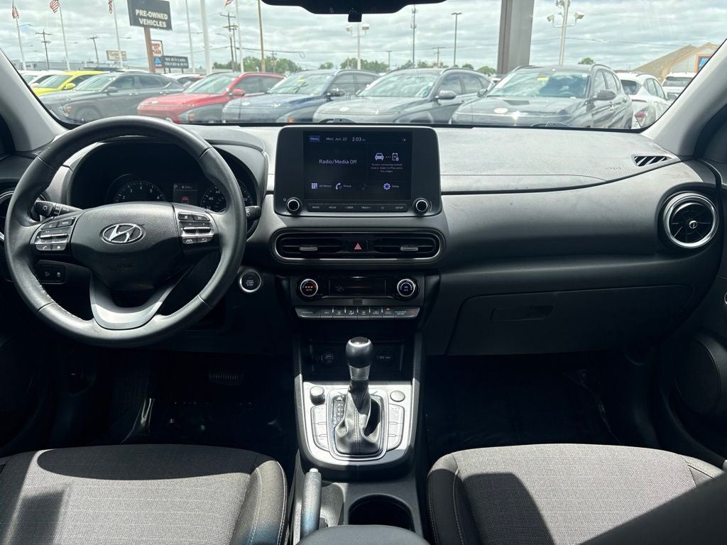 2022 Hyundai KONA SEL