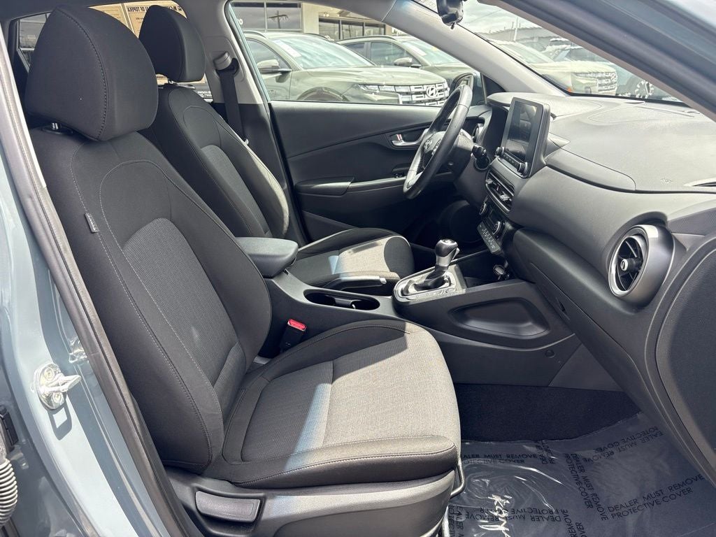 2022 Hyundai KONA SEL