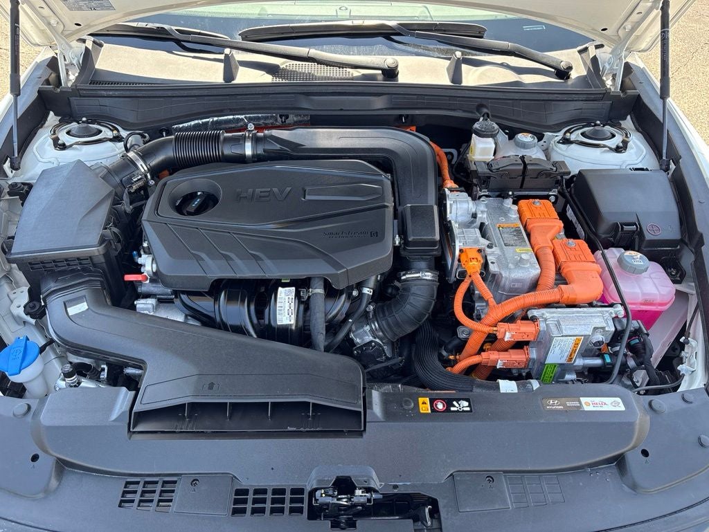 2025 Hyundai SONATA HYBRID SEL