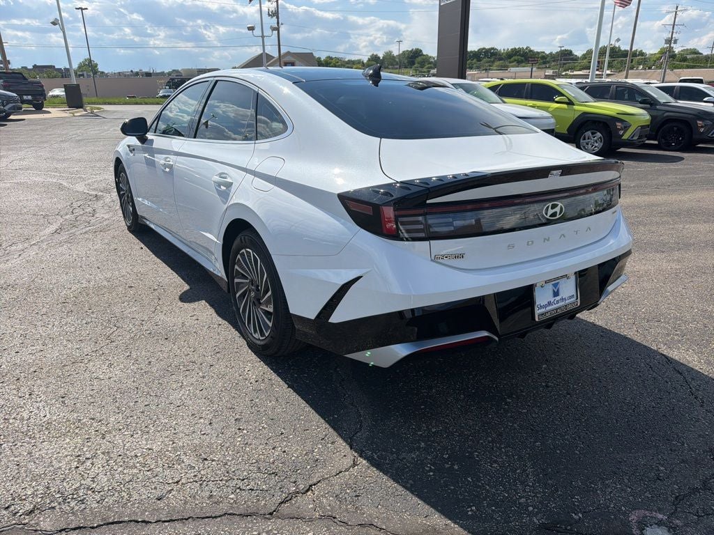 2026 Hyundai SONATA HYBRID SEL