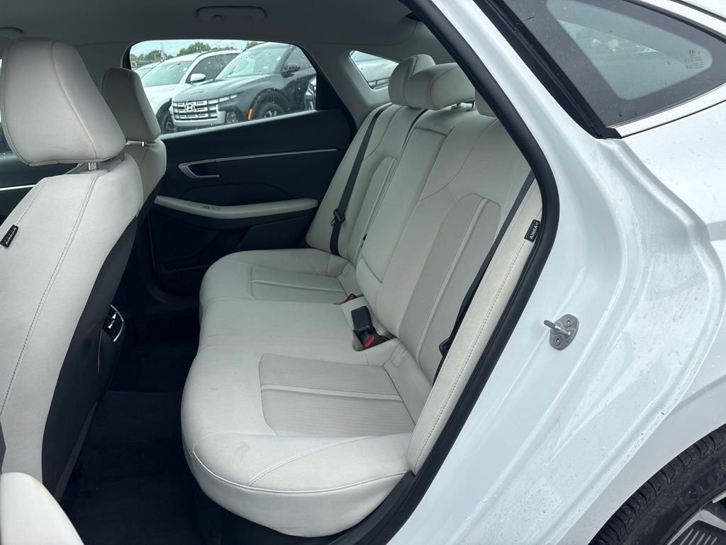 2025 Hyundai SONATA HYBRID SEL