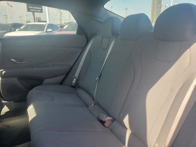 2026 Hyundai ELANTRA SE