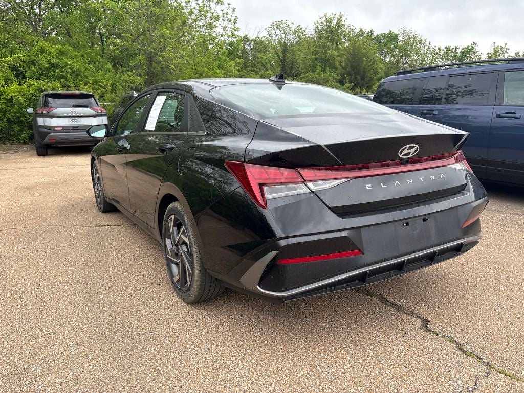 2025 Hyundai ELANTRA SEL Convenience