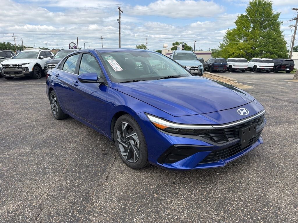 2025 Hyundai ELANTRA SEL Convenience