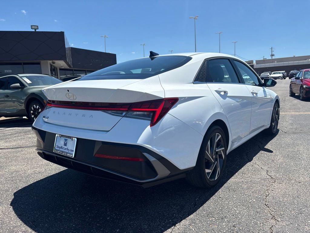 2025 Hyundai ELANTRA SEL Convenience