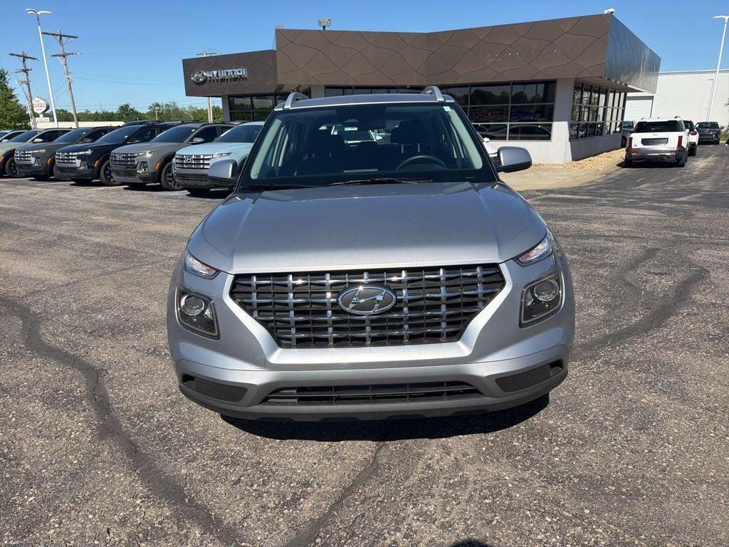 2024 Hyundai VENUE SEL