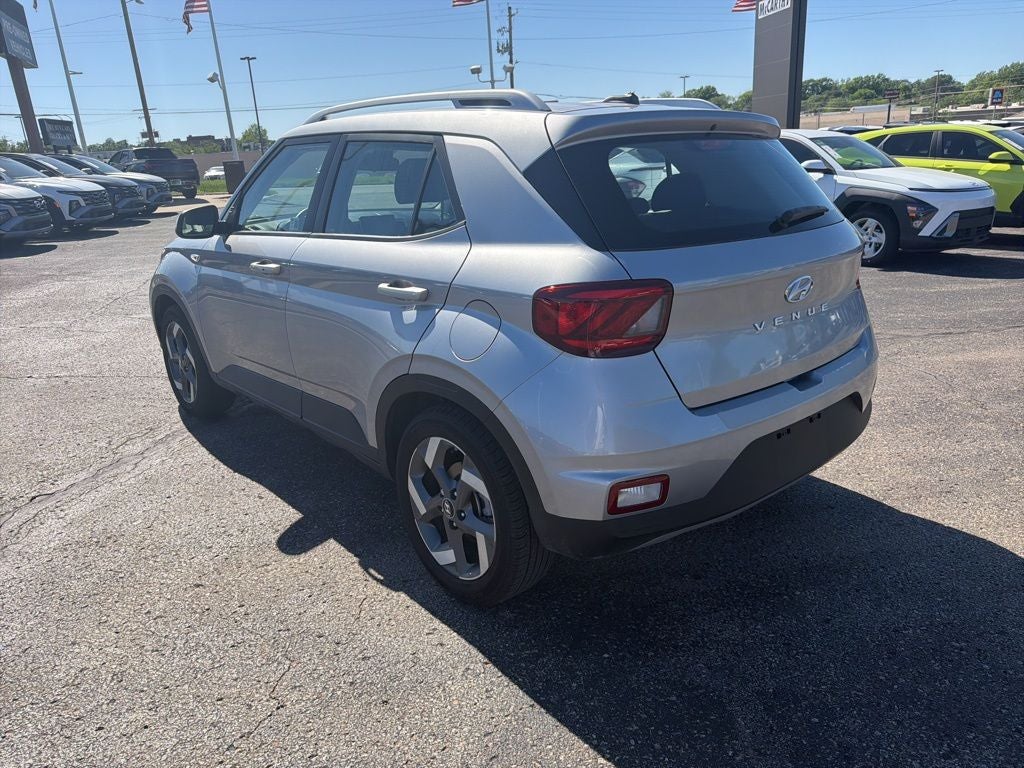 2024 Hyundai VENUE SEL