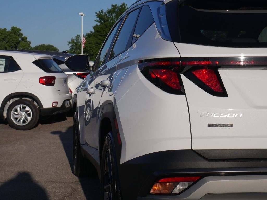 2025 Hyundai TUCSON SEL