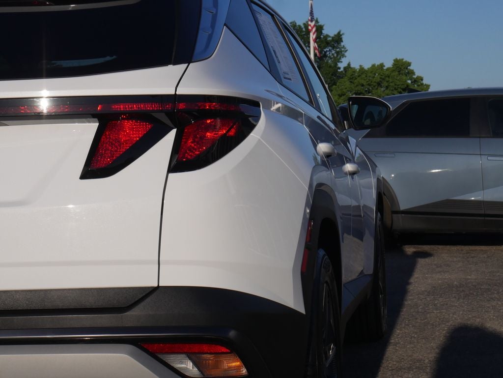 2025 Hyundai TUCSON SEL
