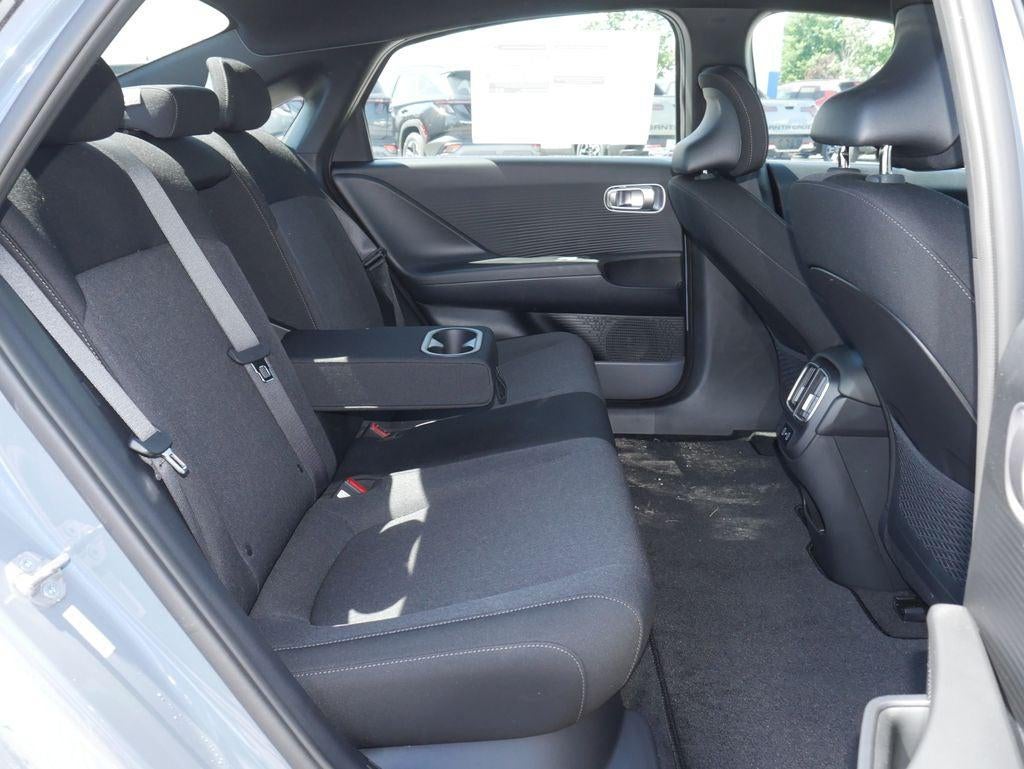 2025 Hyundai IONIQ 6 SE