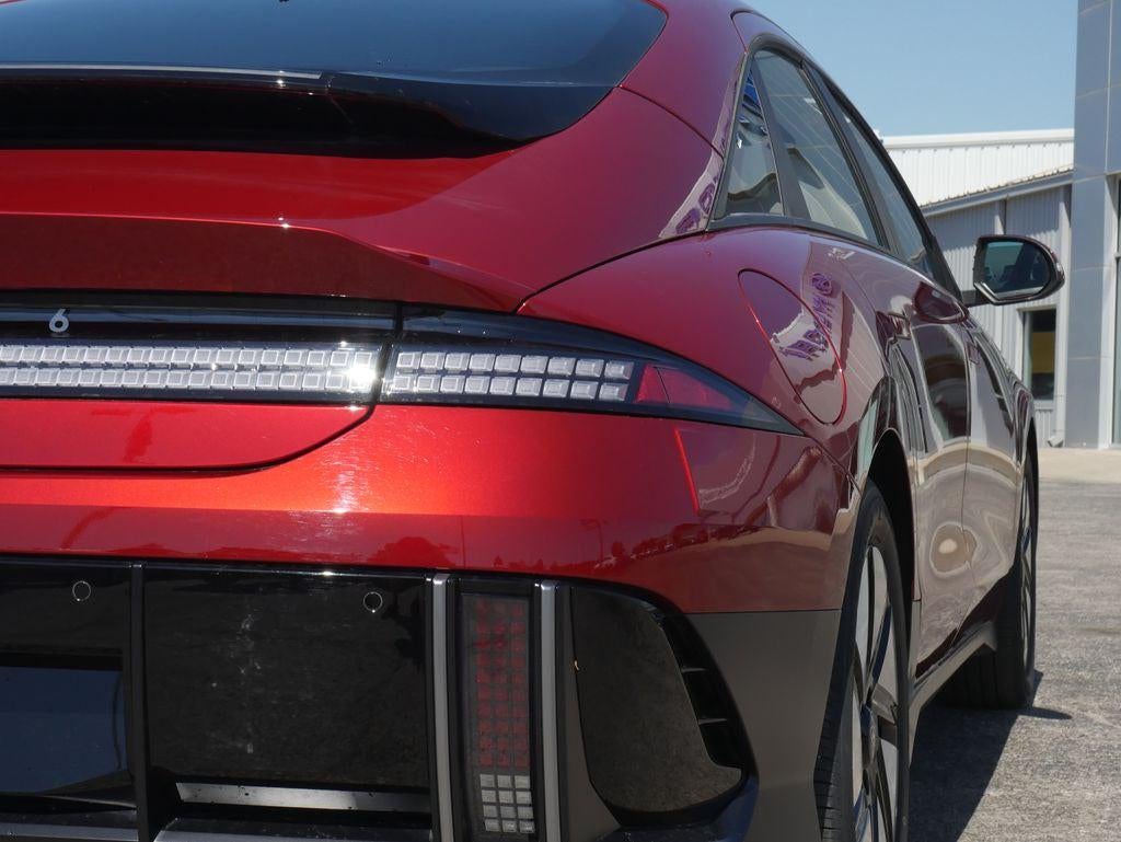 2025 Hyundai IONIQ 6 SE