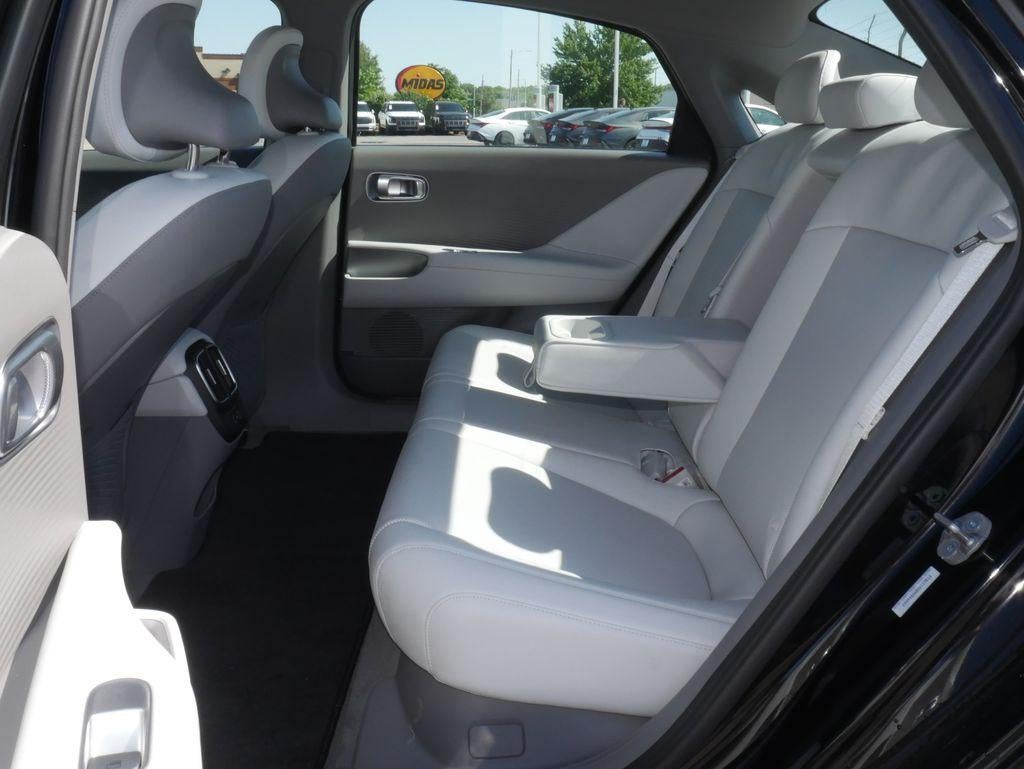 2025 Hyundai IONIQ 6 SEL
