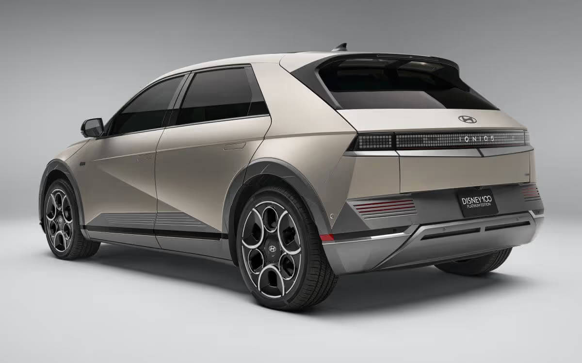 2026 Hyundai IONIQ 5 at McCarthy Olathe Hyundai in Olathe KS